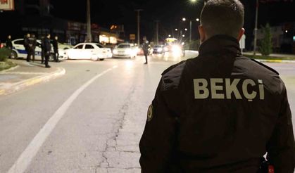 Aksaray polisi şok uygulamalarla şehir genelinde denetim yapıyor