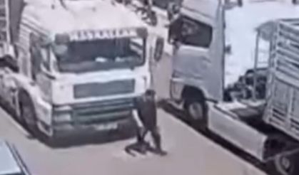 Edirne'de tırın altında kalan yaya hayatını kaybetti