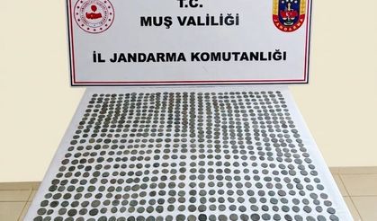 Muş'ta 749 adet tarihi sikke ele geçirildi