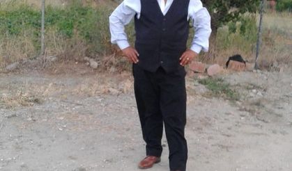 Dereye devrilen traktör sürücüsü hayatını kaybetti