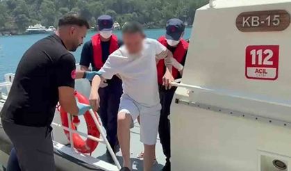 Özel teknelerde rahatsızlanan iki vatandaşa tıbbi tahliye