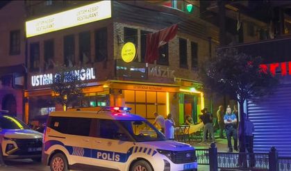 Polisin yanında bile durmadılar: Tarihi Arapşükrü Sokağı'nda kavga kamerada