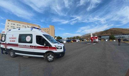 Bir günlük bebek, helikopter ambulansla Van'a sevk edildi