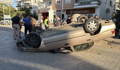Kamyonet ile çarpışan otomobil ters döndü: 1 yaralı