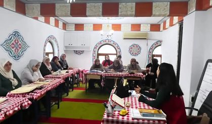 Sinop'ta Kur'an kursu kursiyerlerine koruyucu aile hizmeti tanıtıldı