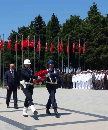 15 Temmuz şehitleri Şehitler Abidesi'nde anıldı