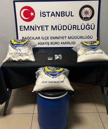 Bağcılar'da uyuşturucu imalathanesine baskın: 22 kilo 970 gram uyuşturucu ele geçirildi