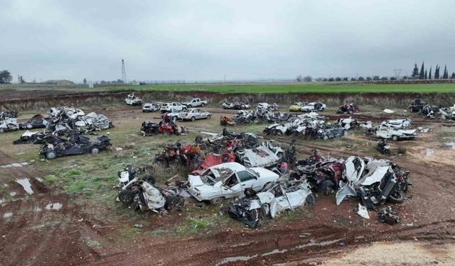 Adıyaman’daki araç mezarlığı dron ile görüntülendi