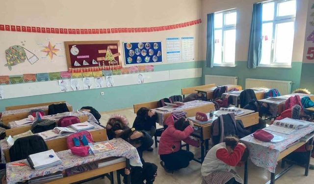 AFAD ekipleri iki ayda 18 bin 822 öğrenciye ulaştı