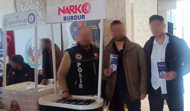 Burdur Emniyeti’nden üniversiteli öğrencilere suçla mücadele eğitimi