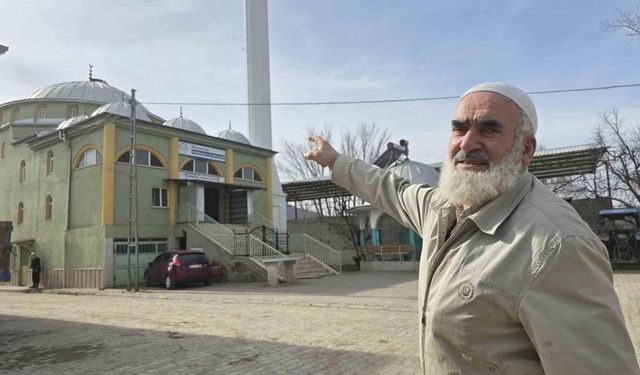 Cesaretiyle takdir topladı, dedeyi cami kubbesine tırmanırken görenler gözlerine inanamadı