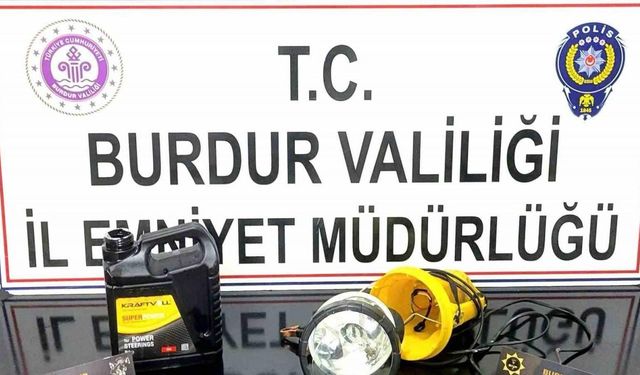 Durdurulan araçta uyuşturucu çıktı, 2 şahıs tutuklandı