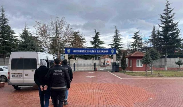 Isparta’da kahvehaneye narkotik operasyon: 2 şüpheli tutuklandı