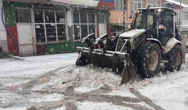 Tunceli’de kar yağışı etkili olmaya başladı