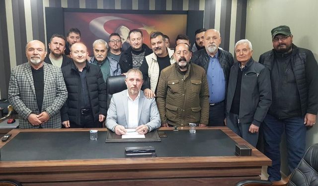 Uşak İYİ Parti’de toplu istifa