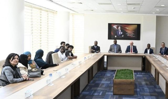 Uşak Üniversitesi ve Somali Mogadishu Üniversitesi arasındaki ikili işbirlikleri gelişiyor