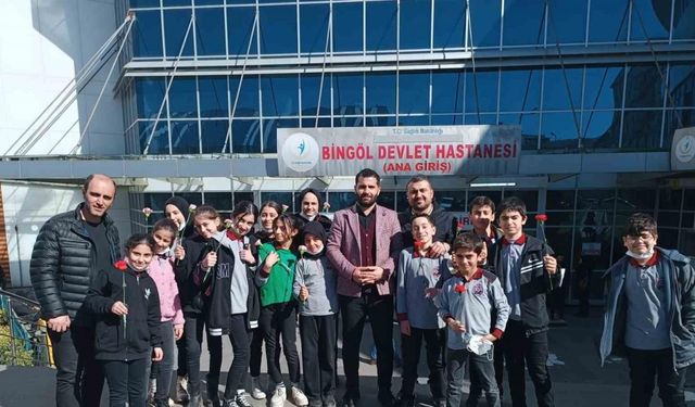 Bingöl’de öğrencilerden anlamlı etkinlik