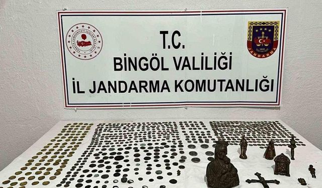 Bingöl’de tarihi eser kaçakçılığı operasyonu: 734 adet tarihi eser ele geçirildi