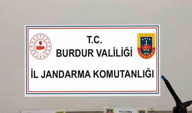 Burdur’da uyuşturucu ve kaçakçılık operasyonlarında 2 şahıs tutuklandı