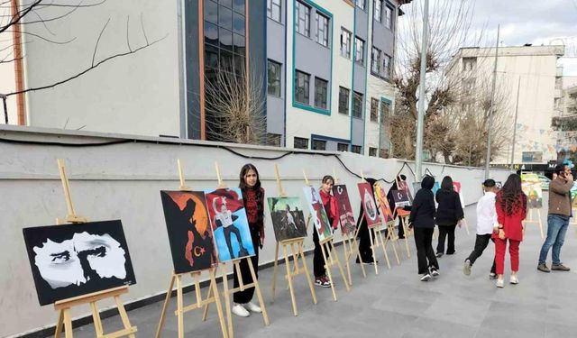 Cizre’de "Çanakkale Zaferi" konulu resim sergisi açıldı