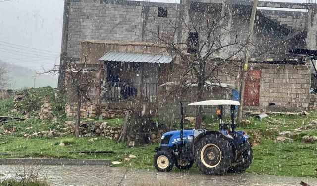 Mazıdağı’nda martta kar yağışı