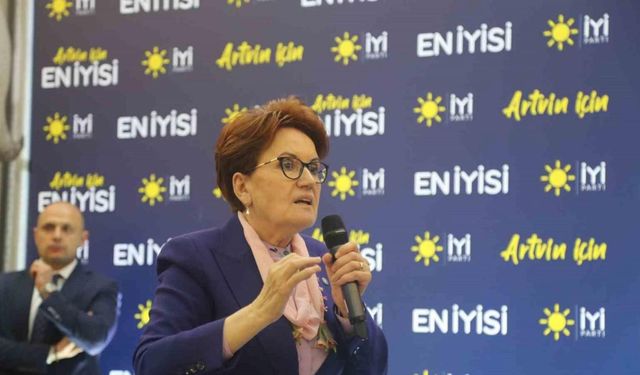 Meral Akşener, Artvin’de iftarda partililerle bir araya geldi