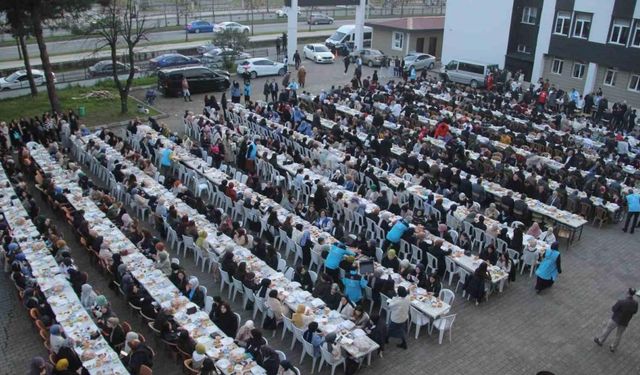 Ordu’da yaklaşık bin 500 üniversite öğrencisi iftar sofrasında buluştu