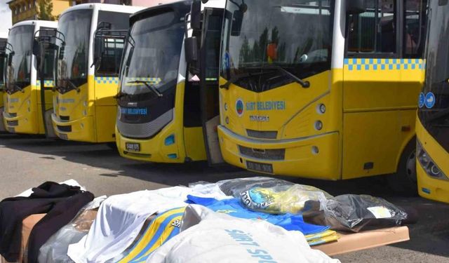 Siirt Belediyesi halk otobüsleri sarı maviye boyandı