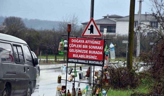 Yol kenarına atılan çöpleri bakın ne yaptı