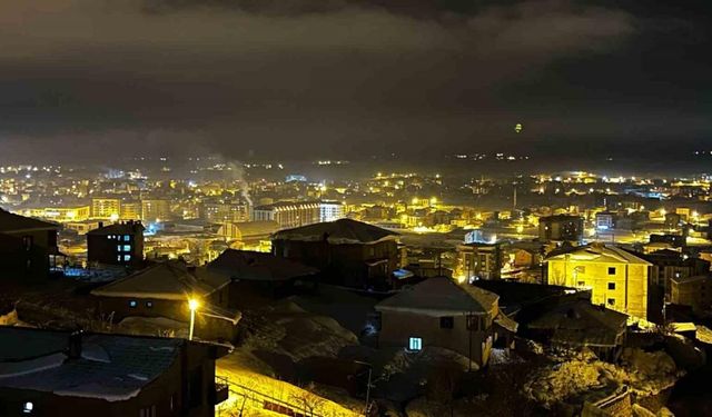 Yüksekova’da sahur vakti 3,1 büyüklüğünde deprem