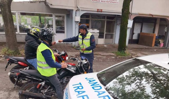 Babaeski’de jandarma ekiplerinden motosiklet denetimi