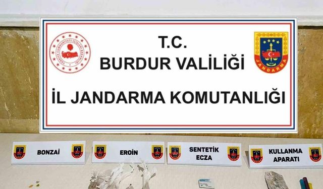 Burdur’da uyuşturucu ve kaçakçılık operasyonlarında 4 kişi tutuklandı