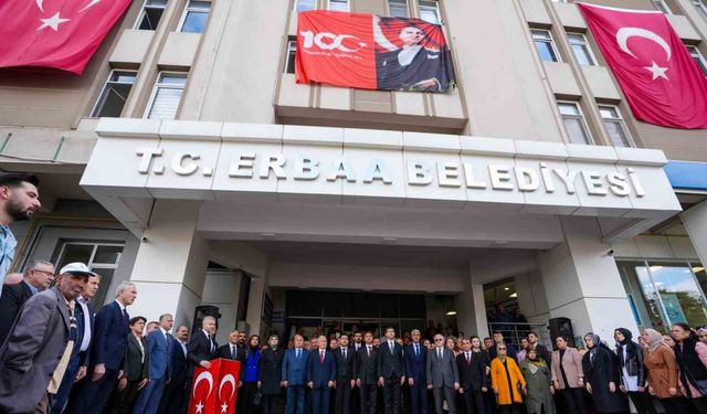 Erbaa Belediye Başkanı Karagöl mazbatasını alarak göreve başladı