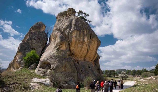 Frig Vadisi kartpostallık görüntüleriyle hayran bırakıyor