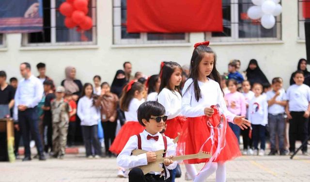 Güroymak’ta 23 Nisan coşkusu