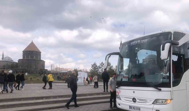 Kars’ta bayramda turist yoğunluğu