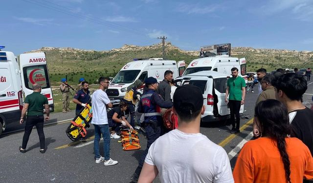 Mardin’de trafik kazası: 11 yaralı