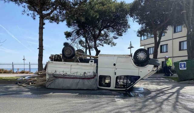 Ordu’da takla atan kamyonetten yara almadan kurtuldular