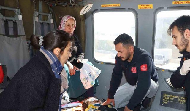 Şırnak’ta askeri helikopter kazada yaralanan çocuk için havalandı