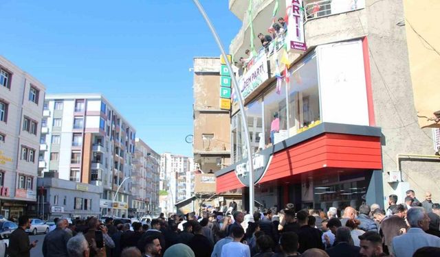 Şırnak’ta izinsiz yürüyüşe polis müdahalesi: 11 gözaltı