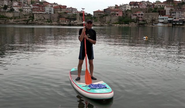 Sörf yapan şahıs, sahil güvenlik ekiplerini alarma geçirdi