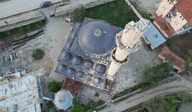 Tokat’ta korkutucu depremin izleri gün ağarınca ortaya çıktı