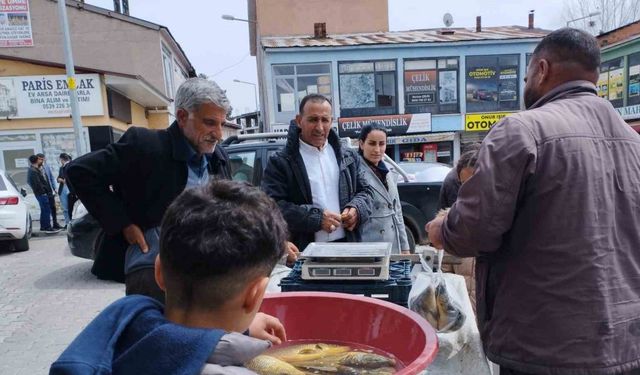 Varto’da et fiyatları yükselince vatandaşlar balığa yöneldi