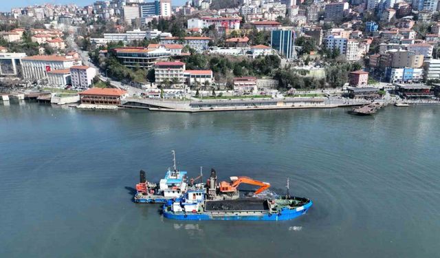 Zonguldak limanı teressübattan temizlenip derinleştiriliyor