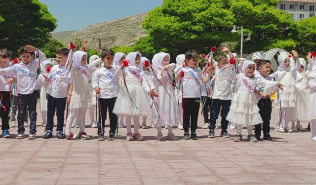 4-6 yaş Kur’an kursu öğrencilerinden Filistin hassasiyeti