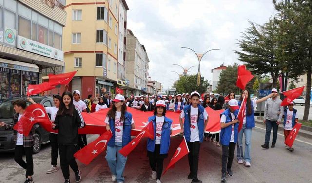 Ahlat’ta 19 Mayıs coşkusu