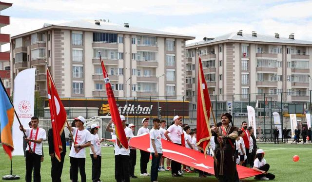 Ardahan’da 19 Mayıs coşkuyla kutlandı