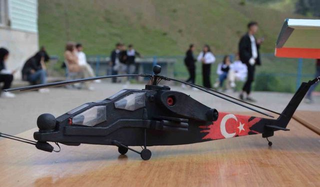 Beytüşşebaplı öğrenciler yaptıkları atak helikopteri satarak SMA hastası çocuğa destek oldu