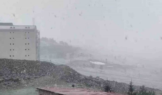 Bolu’da mayıs ayında kar sürprizi