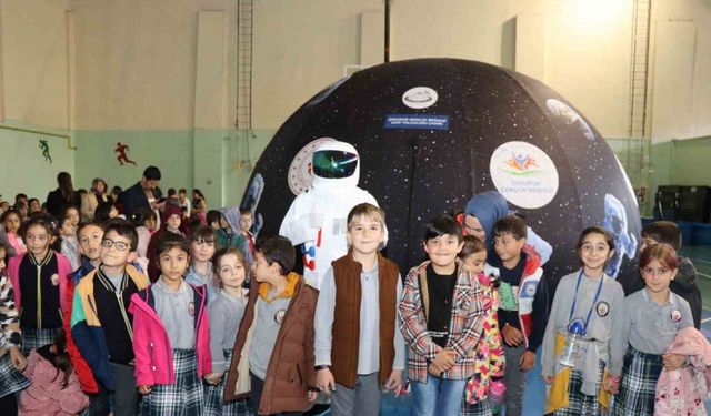 Çocukların "Uzay Yolculuğu Çadırı" ilgisi